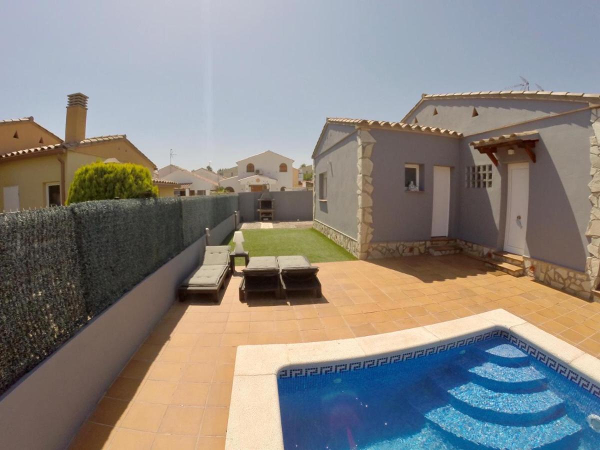 Casa En L Escala Con Piscina Y Wifi Free Villa L'Escala Exterior photo